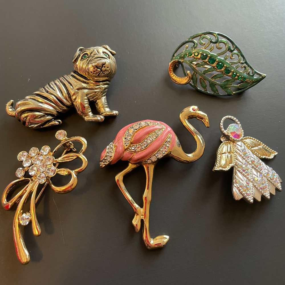 brooches